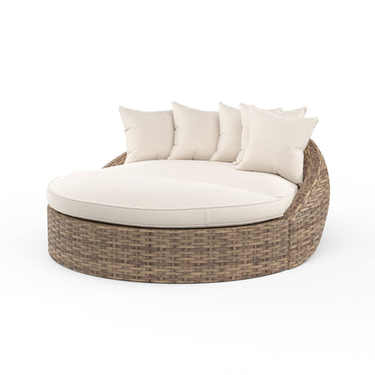 Santa Clara Daybed with Cushions