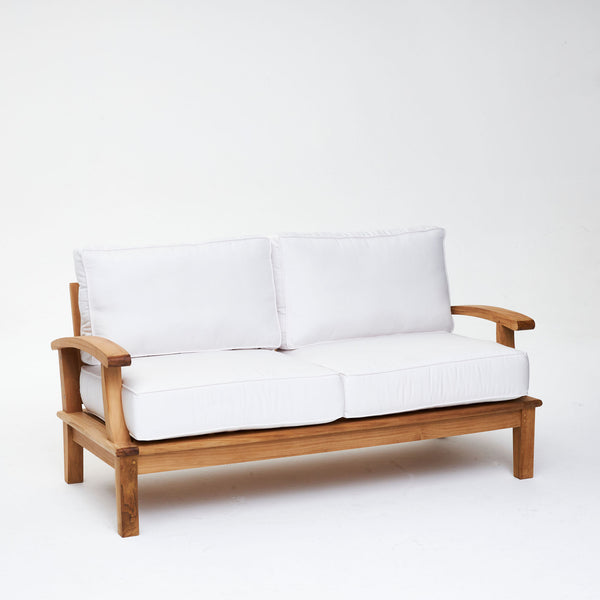 Veranda 2-Seat Sofa with Cushions